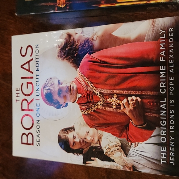 The Borgias *Season 1 and 2 Dvds - Picture 2 of 3